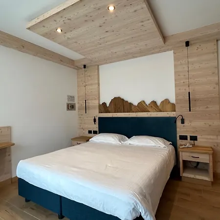 Garni La Zondra Bed & Breakfast Canazei